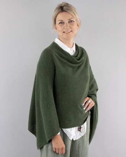 classic-cashmere-blend-poncho-forest-green