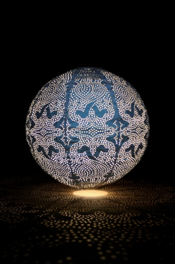 solar-lantern-globe